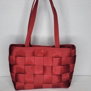 GORGEOUS Harvey's Original Ruby Red‎ Seatbelt Bag. P128